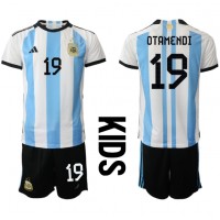 Camiseta Argentina Nicolas Otamendi #19 Primera Equipación para niños Mundial 2022 manga corta (+ pantalones cortos)